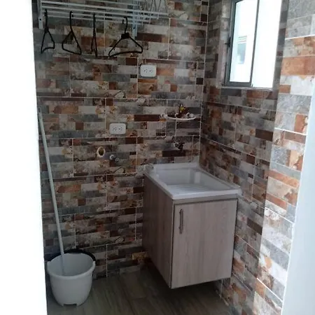 Hermoso Apartamento Ricaurte Exterior photo